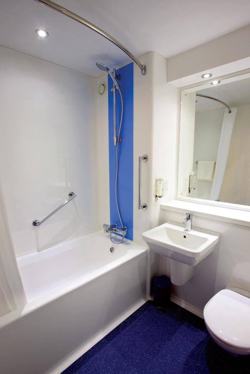 Travelodge Oswestry Eksteriør bilde